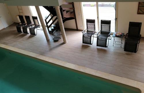 Montainville House | Piscine intérieure privée chauffée 30 min de Versailles
