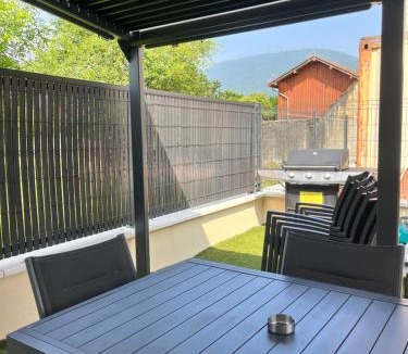 Sainte-Marie-dʼAlloix Apartment | Piscine & Spa