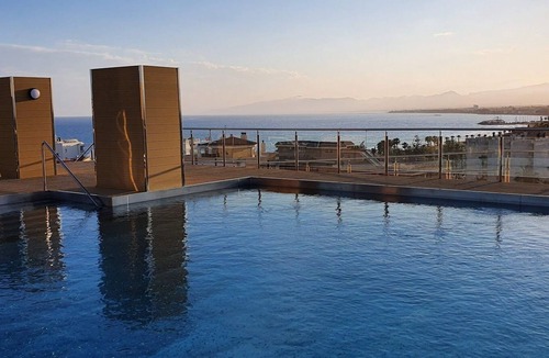 Salou City Centre Apartment | Piso Alto Estanding CON 2 Piscinas Vista AL Mar- Wifi