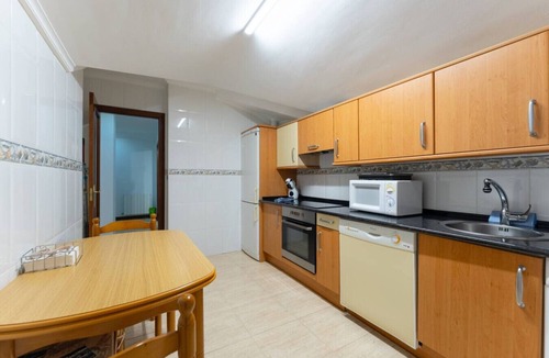 Somo Apartment | Piso cálido y cómodo en Somo, cerca de la playa