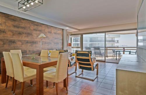 Sant Antoni de Calonge Apartment | Piso familiar con piscina frente al mar