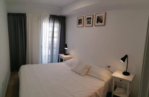 Sant Adria de Besos Apartment | Piso pl 2B, 20min Plaza Cataluña