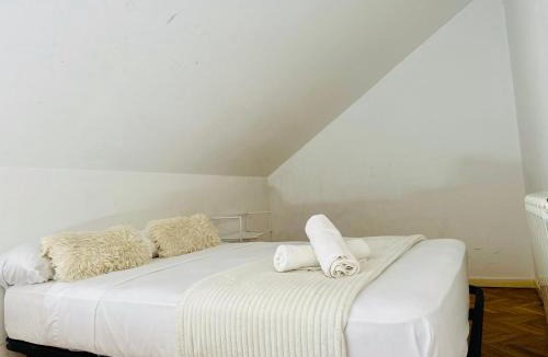 Barajas Apartment | Pisos Baraja Gl