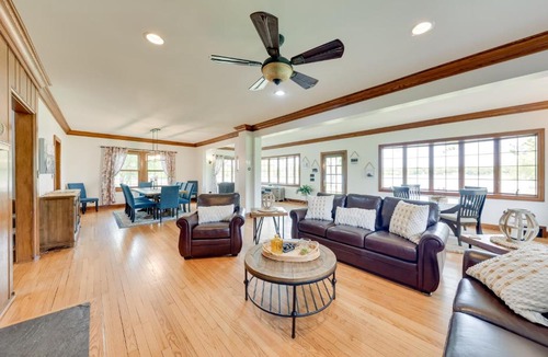 McHenry House | Pistakee Lake Estate w/Boat Dock & Hot Tub!
