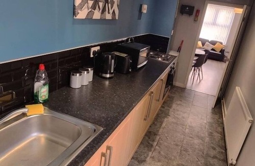 Anfield House | Pitchside House - sleeps 4