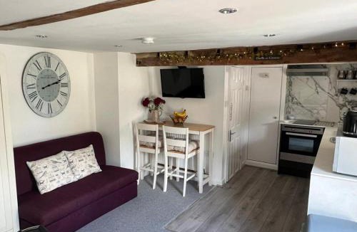 Willand Apartment | Pitfield Apartments