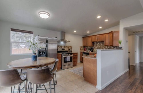 Northeast Heights House | Pitt Paradise: Pet-Friendly Oasis - An Irvie Home
