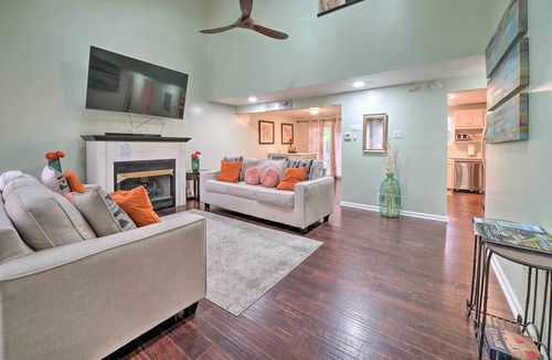 Brookline House | Pittsburgh Home w/ Deck & Grill, 5 Mi to Dtwn!