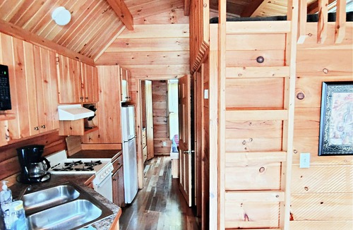 Jones Mills Cabin | Pittsburgh Roaring Run RV Resort