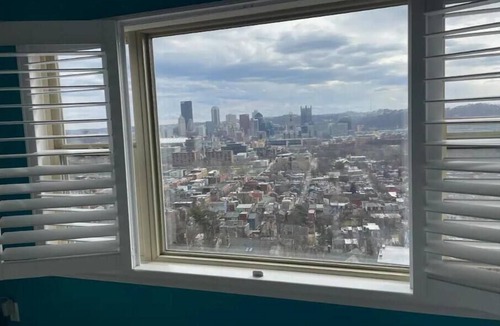 Pittsburgh House | Pittsburgh's Best View/2026 NFL Draft VIPs