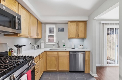 South Hills House | Pittsburgh Smart Luxury Haven