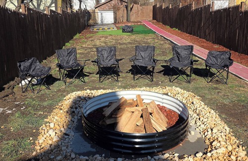 South Side House | Pittsburgh’s Newest Jacuzzi & Fire Pit Urban Lodge
