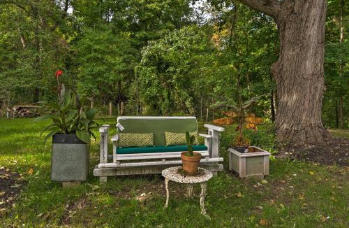 Pittsford Apartment | Pittsford ‘Trolley Home’ - Near Erie Canal!