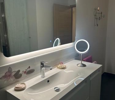 Fralignes Bed & Breakfast | PIVOINE Chambre d hotes