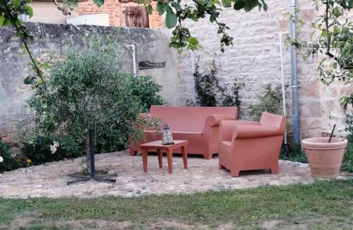 Saint-Julien Bed & Breakfast | Pivoines