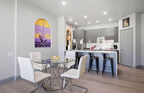 Windsor Hills Resort | *Pixie Dust Penthouse* Totally Remodeled, Luxury 4th floor Condo