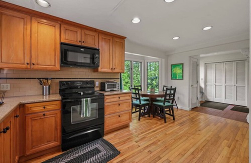 Housatonic House | Pixley Forest | 15 Mins To Tanglewood Fireplace
