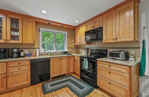 Housatonic House | Pixley Forest | 15 Mins To Tanglewood Fireplace