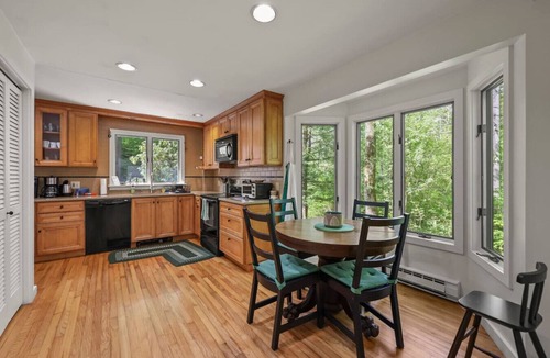 Housatonic House | Pixley Forest | 15 Mins To Tanglewood Fireplace