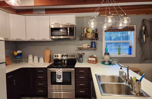 Tumtum Apartment | Pixys Place, forest setting overlooking Lake with pool.