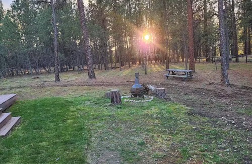 Tumtum Apartment | Pixys Place, forest setting overlooking Lake with pool.