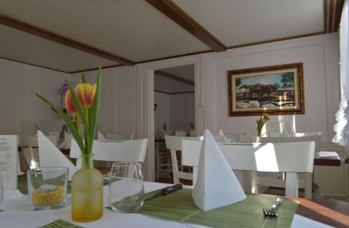 Walzenhausen House | Pizzeria-Pension Gambrinus