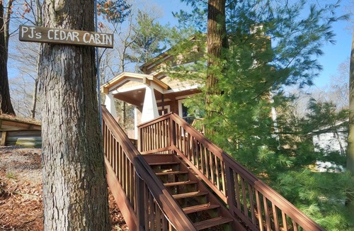 Spring Lake Cabin | PJ's Cedar Cabin - Luxury-Rustic at its Best!