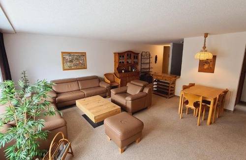 Vulpera Apartment | PL 204 Geraeumige 3,5-Zimmer-Wohnung im Haus Plavna mit grossem Balkon