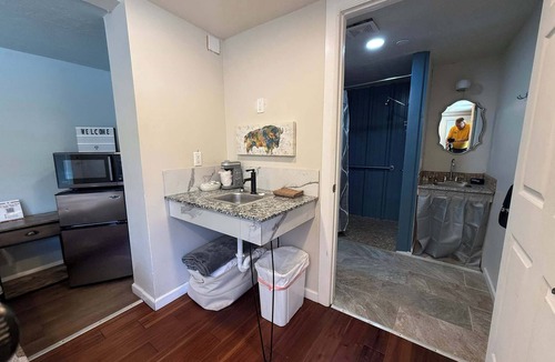 Medicine Park House | PL Medicine Pk Tiny Home–Ft Sill Graduation-Slps 2ADA