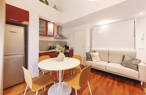 el Mercadal Apartment | Plaça Catalunya Duplex 2-1 - Holiday Rental Girona | Bravissimo