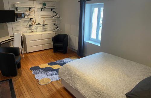 Mouilleron-en-Pareds Apartment | Place au Repos