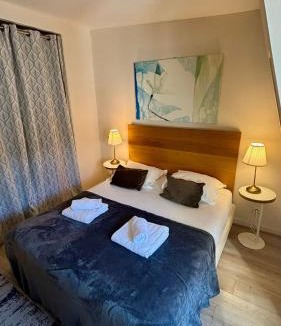 Ternes Apartment | Place de l'Etoile, Wagram with AC