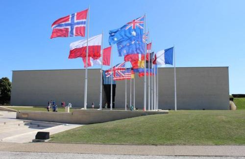 Quartier du chateau Apartment | Place St Sauveur - Standing et Confort