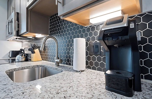 Waller Creek District Apartment | Placemakr Downtown Austin