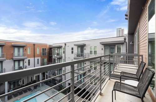 Waller Creek District Apartment | Placemakr Downtown Austin