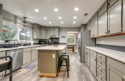 Placerville House | Placerville Paradise: Game Room + Hot Tub!