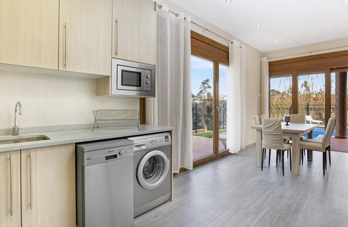Lloret de Mar Villa | Places4stay Villa Paulina