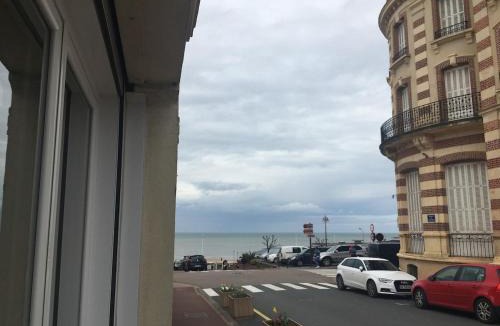 Houlgate House | Plage et commerces à 50m, sans télé pour déconnecter !
