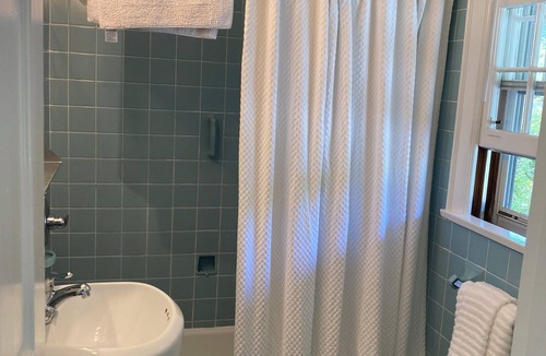 Franconia Hotel | Plain Kate's Inc