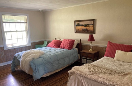 Franconia Hotel | Plain Kate's Inc