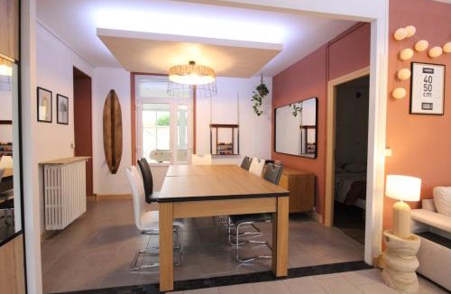 Verdun Apartment | Plain-Pied - 5 couchages - Billard - BabyFoot - Terrasse - Jardin - Véranda - 4 chambres & canapé convertible - Netflix - Amazon Prime - WIFI - Stationnement gratuit devant - Verdun Centre - Géré par Presta-Zen'Services