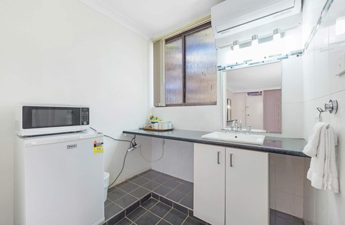 Forbes Hotel | Plainsman Motel