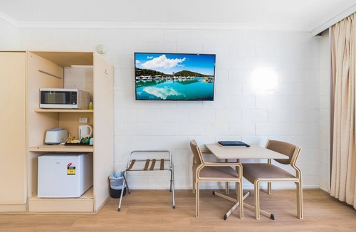 Forbes Hotel | Plainsman Motel