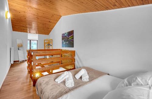 Plaisance-du-Touch Apartment | Plaisance-Du-Touch Petite maison calme avec jardin