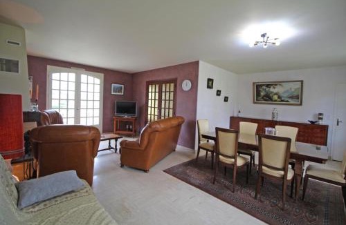 Bujaleuf House | Plaisance