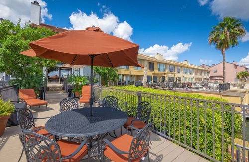 Horseshoe Bay Condo | Plan Your Summer Getaway Now!