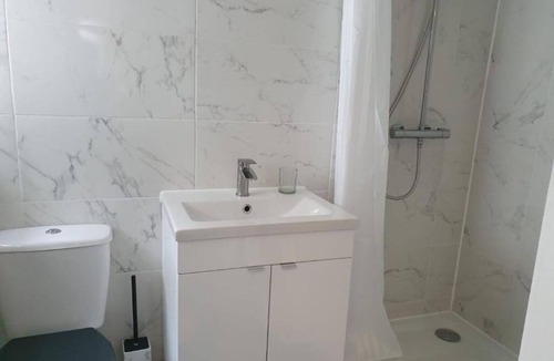 Warrington Apartment | Planet 9 Apartment - Ground Floor