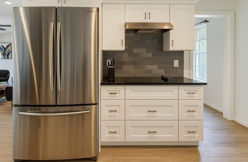 Plano House | Plano Hideaway | Relax, Swim, Play Together*1 Room