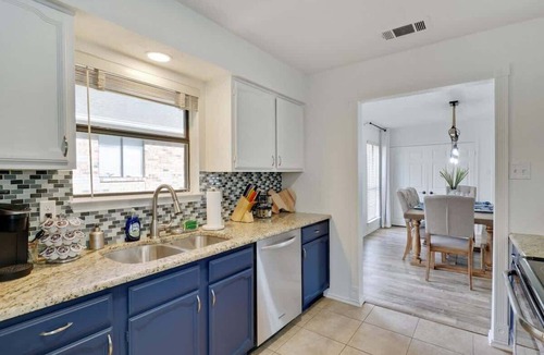 Cross Creek East House | Plano House close to Mckinney and Oak Point Park