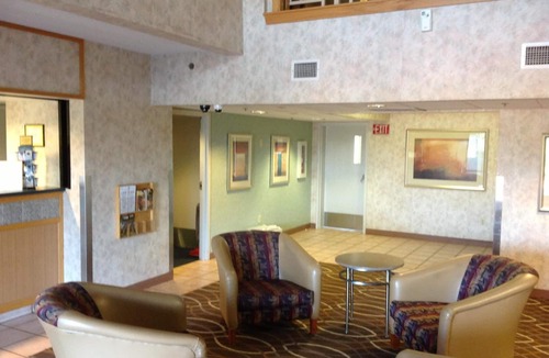 Plano Hotel | Plano Inn & Suites